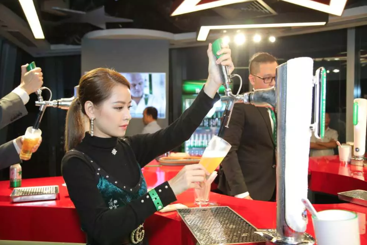 ve-tham-quan-dai-quan-sat-toa-nha-bitexco-saigon-skydeck